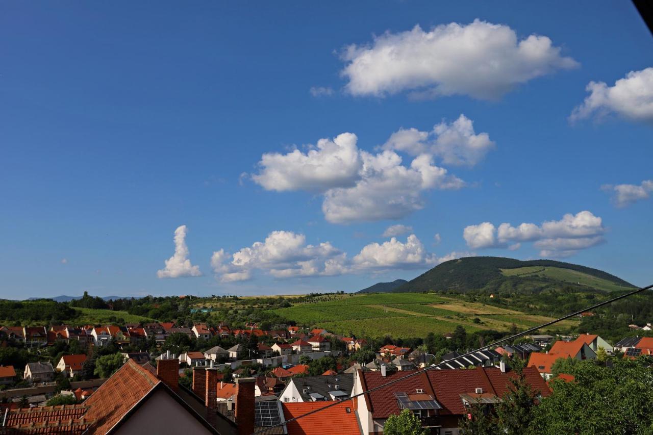 Natali Apartmanhaz Eger Exterior foto