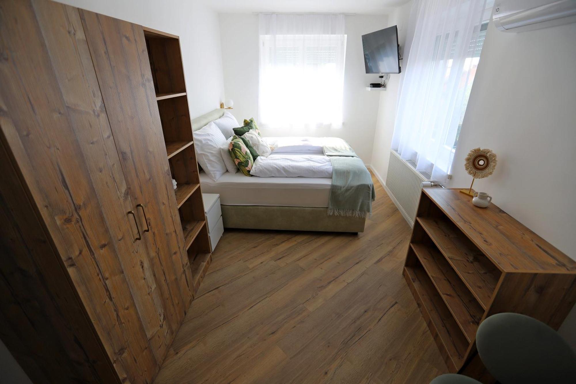Natali Apartmanhaz Eger Exterior foto