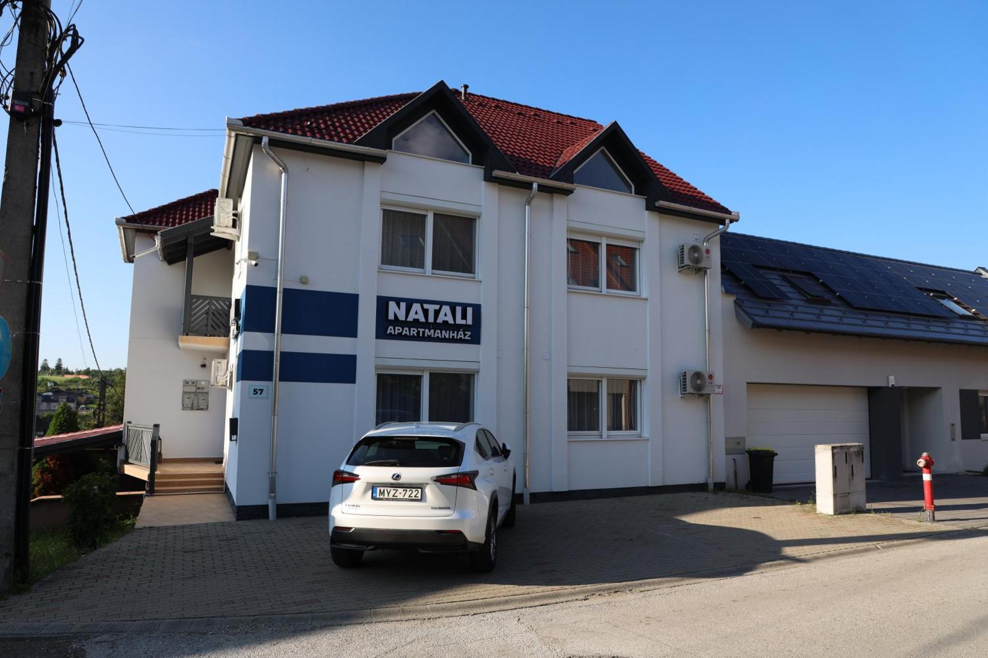 Natali Apartmanhaz Eger Exterior foto